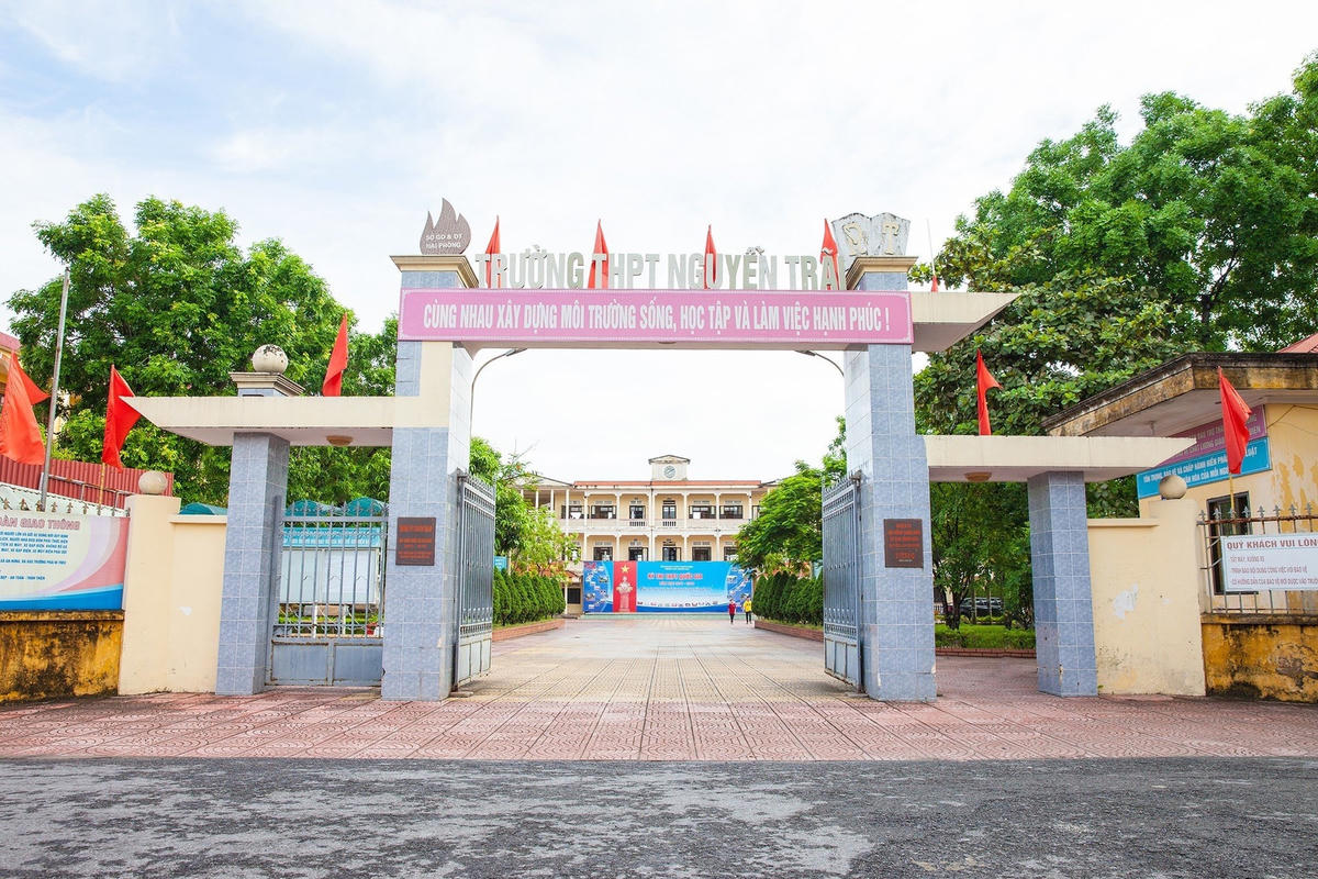Trường THPT Nguyễn Trãi