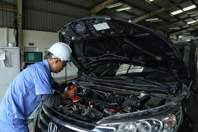 Trong bối cảnh đăng kiểm thiếu nhân lực trầm trọng, Cục Đăng kiểm Việt Nam tuyến dụng 142 viên chức. Ảnh minh họa.