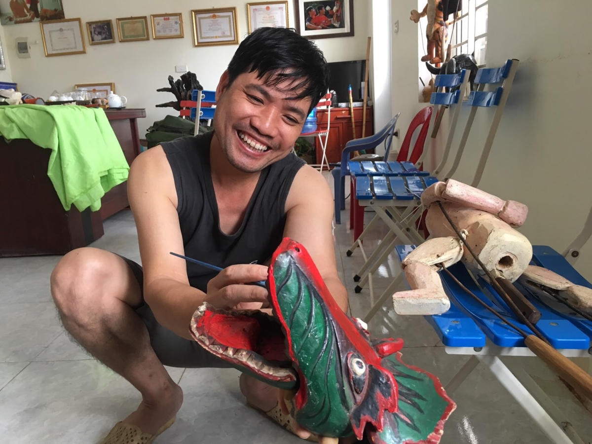 Thổi hồn cho quân rối.  