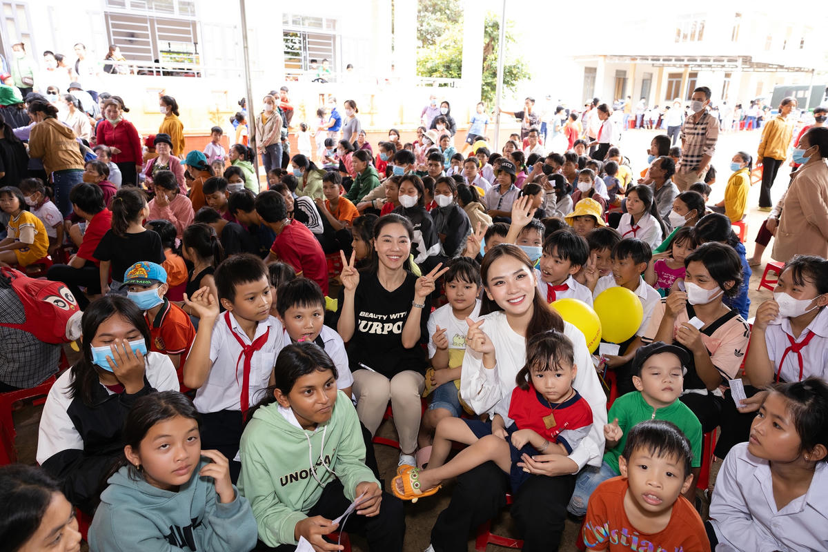 “Chăm em đến trường” cũng là dự án mà Mai Phương sẽ mang tới Miss World 2023. Ảnh: NVCC. 