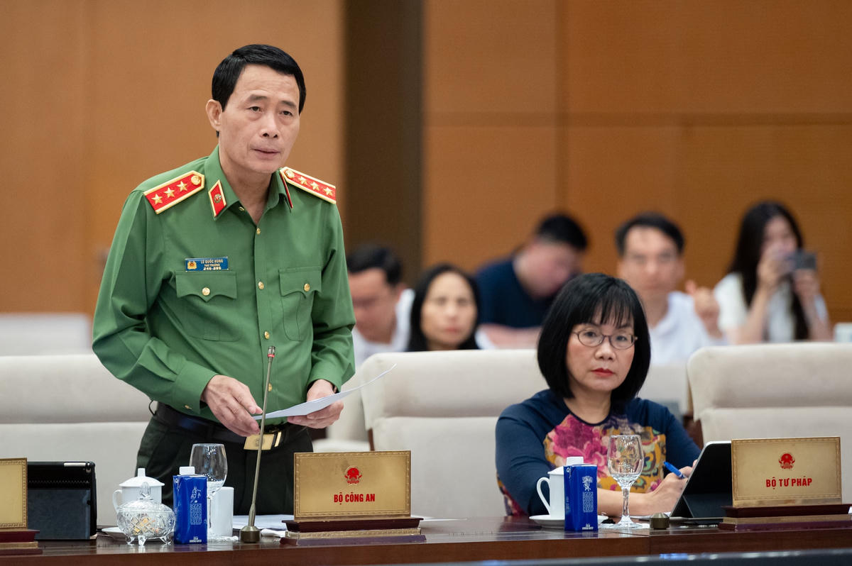 Z61_4066-2 - Thứ trưởng Bộ Công An Lê Quốc Hùng