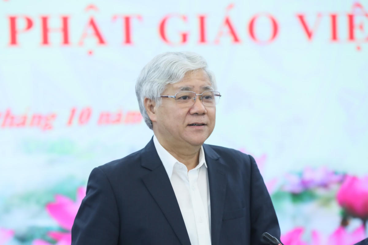 Chủ tịch Đỗ Văn Chiến phát biểu tại Hội nghị.