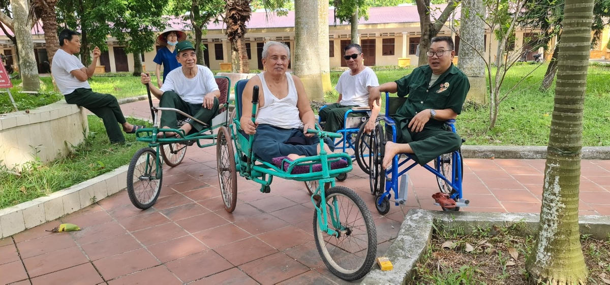 Các thương binh ở Trung tâm Điều dưỡng thương binh Duy Tiên.