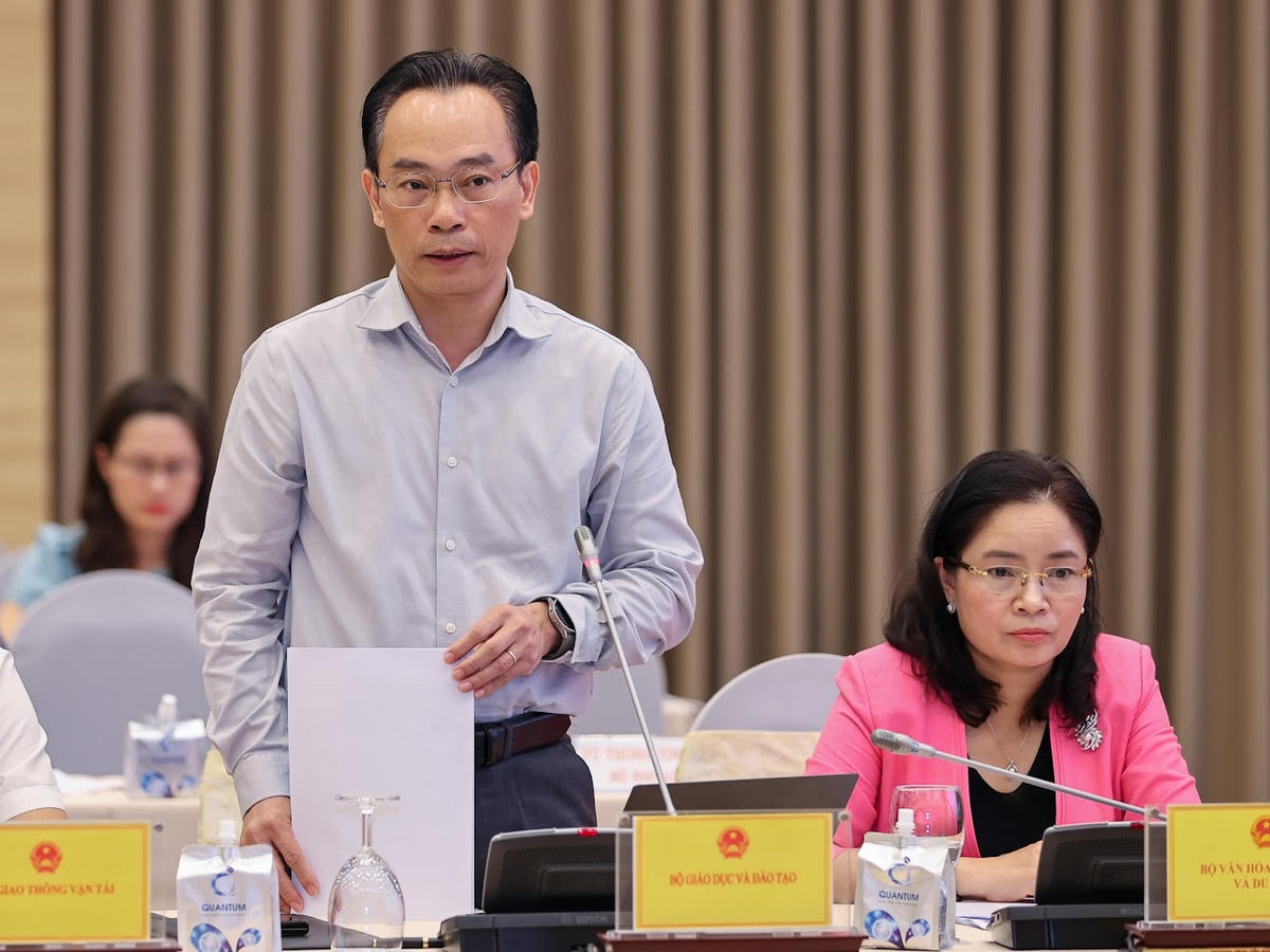 Thứ trưởng Bộ GDĐT Hoàng Minh Sơn. Ảnh: VGP.  