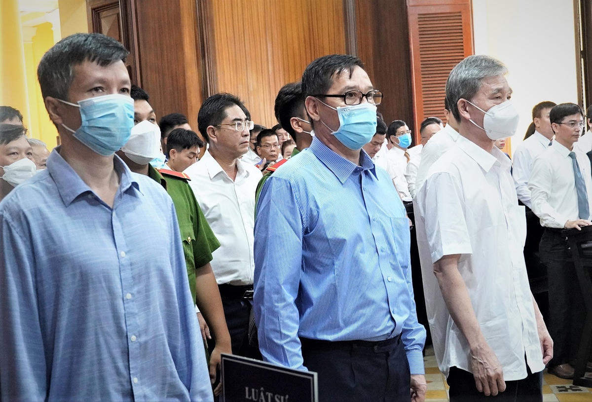 Các bị cáo tại tòa.