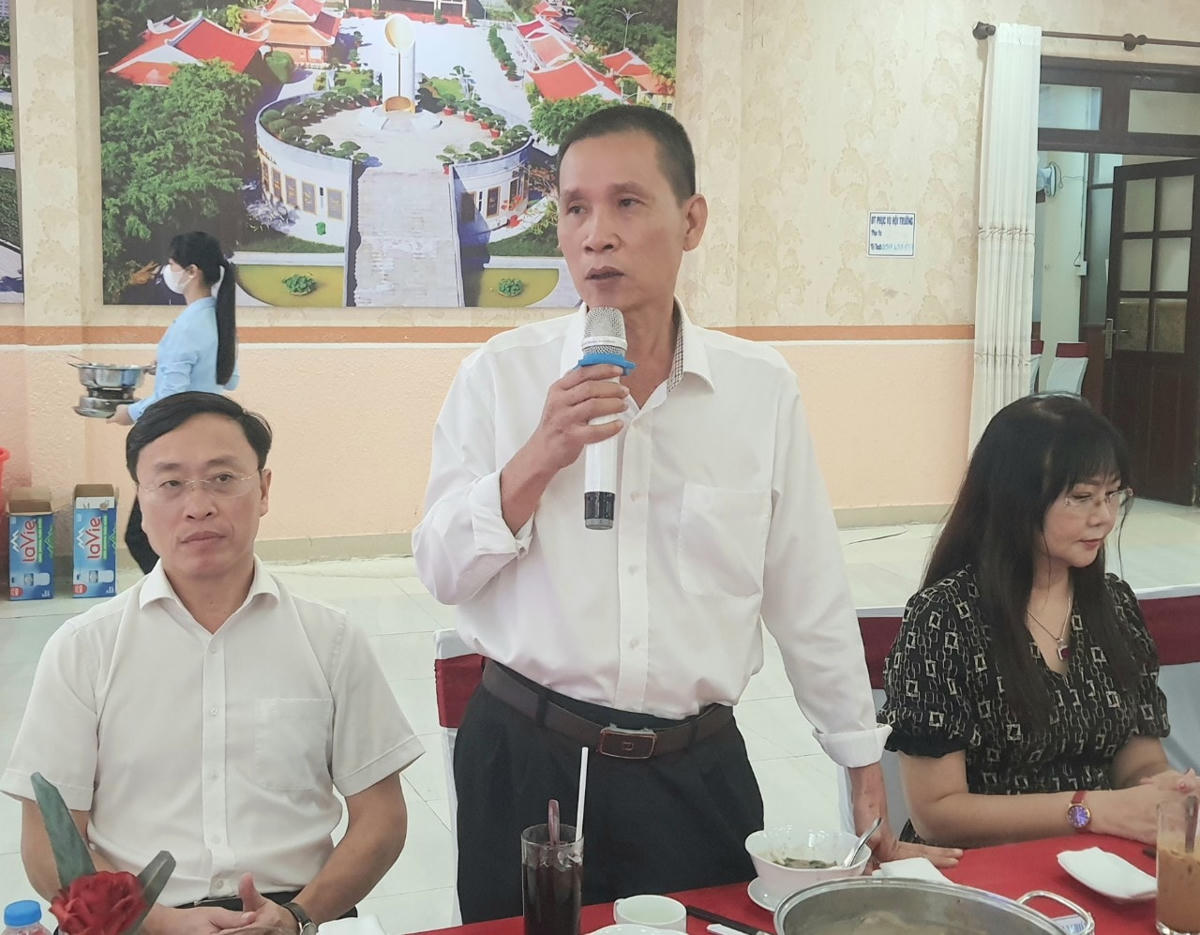 Ông Lê Chí Tôn - Chủ tịch Hiệp hội doanh nghiệp tỉnh Bạc Liêu phát biểu tại buổi gặp gỡ.