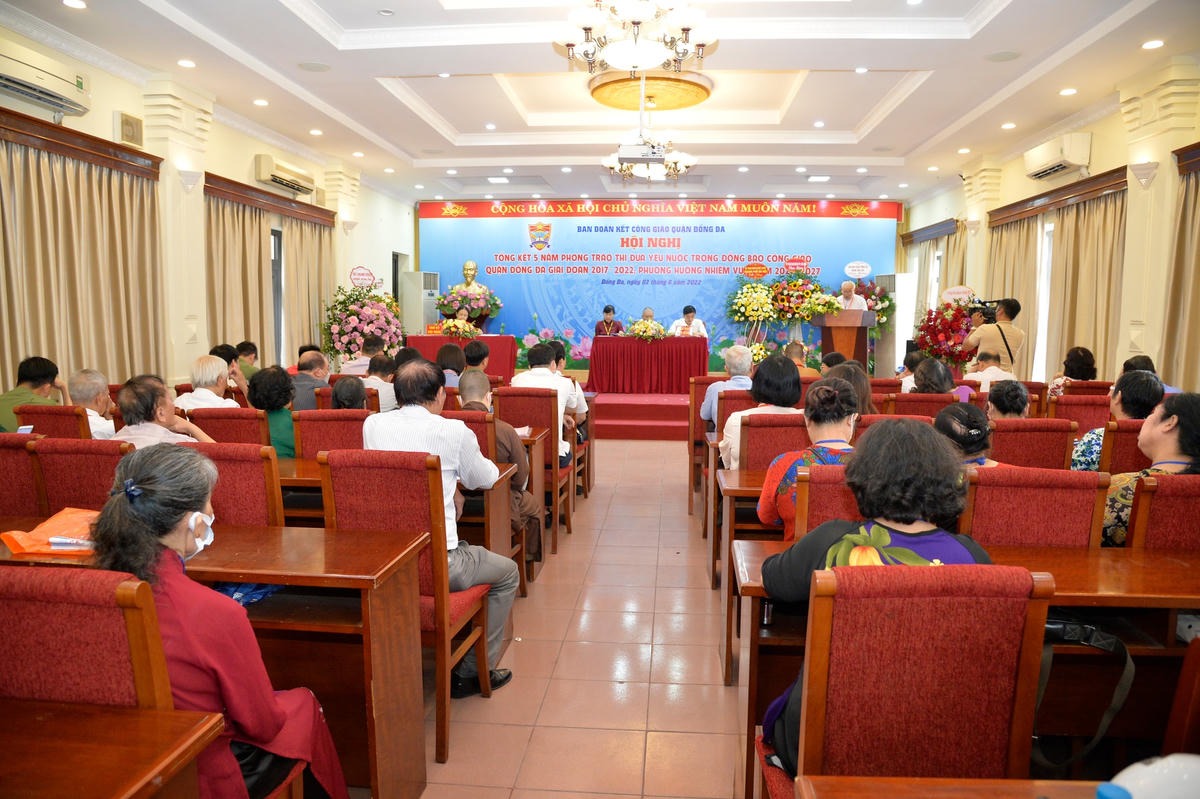 Quang cảnh hội nghị. 