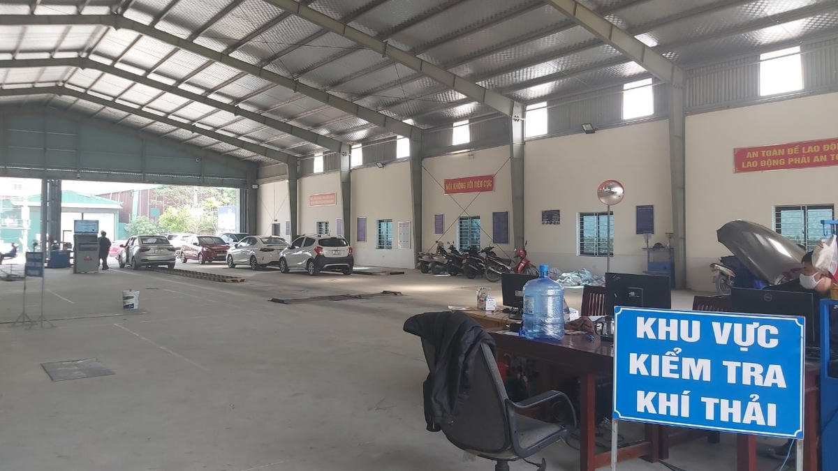 Bên trong Trung tâm đăng kiểm xe cơi giới đường bộ 37-09D. ảnh Điền Bắc