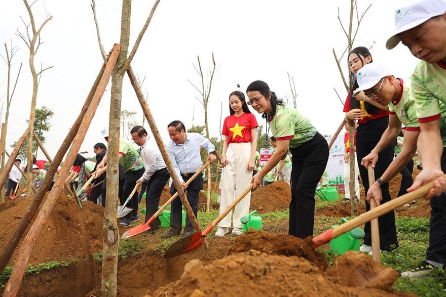 'Vì tương lai xanh': Agribank mang 'Sức sống đại ngàn' về với Lai Châu