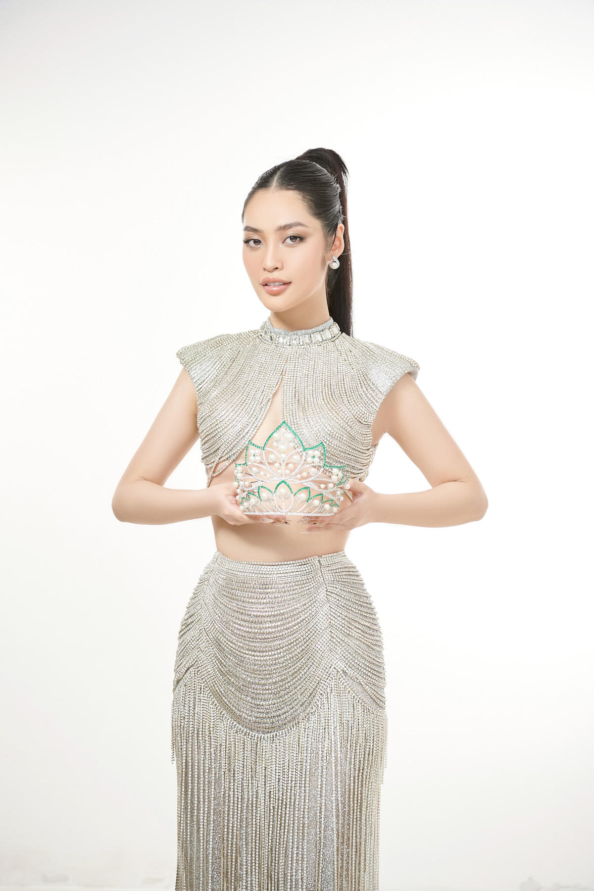 Hoa hậu Nông Thúy Hằng mơ ước được thử sức tại đấu trường quốc tế