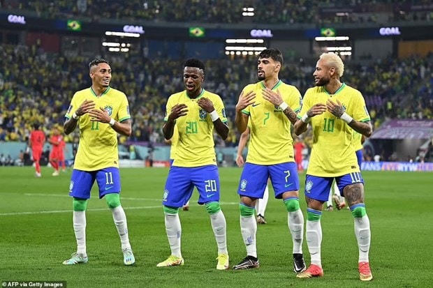 Brazil vào tứ kết sau trận thắng tưng bừng. Ảnh: Getty Images.