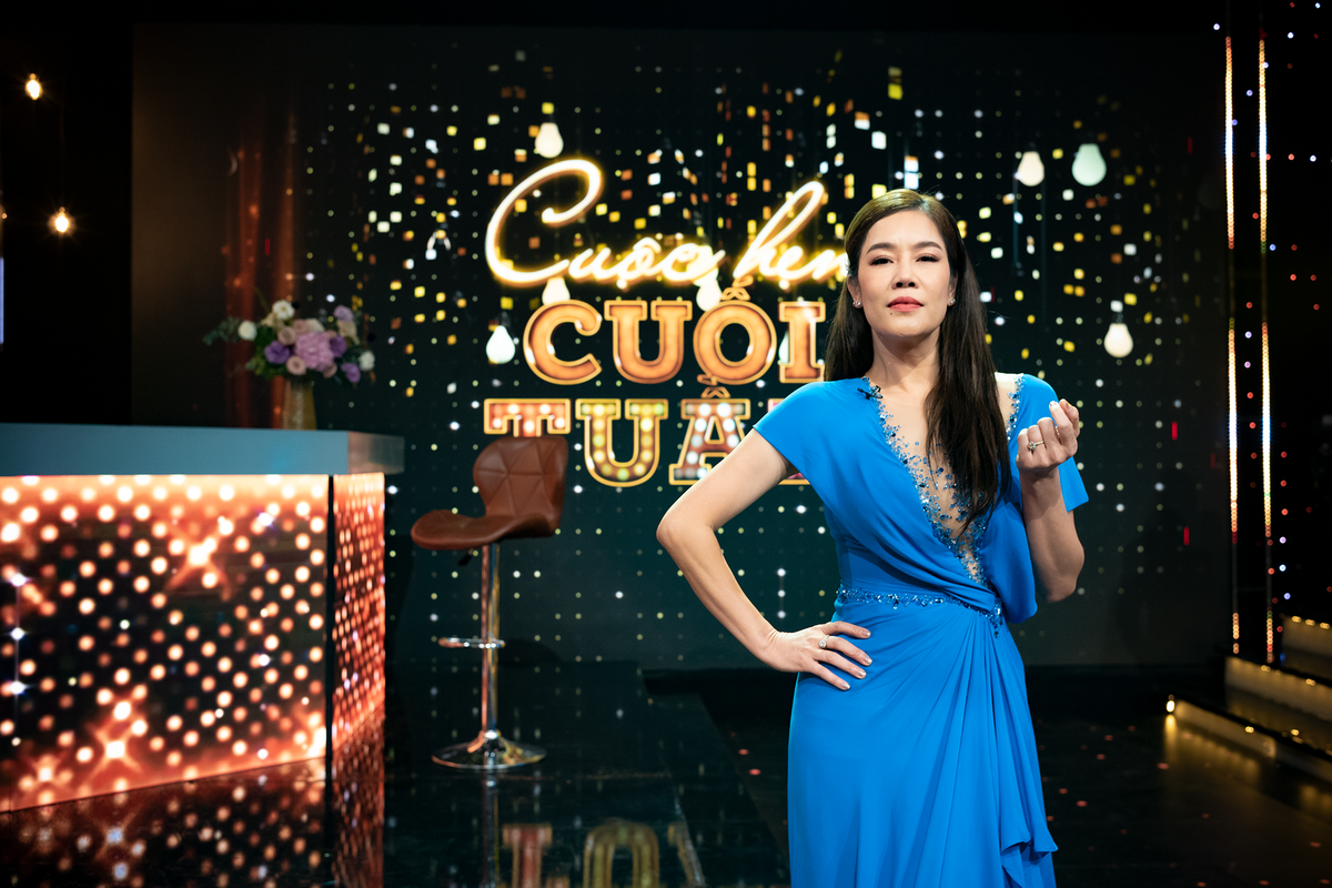 Tại "Cuộc hẹn cuối tuần", Thu lắng đọng nhớ ngày đi hát đầu tiên được cát-xê bằng con moi, con tép.