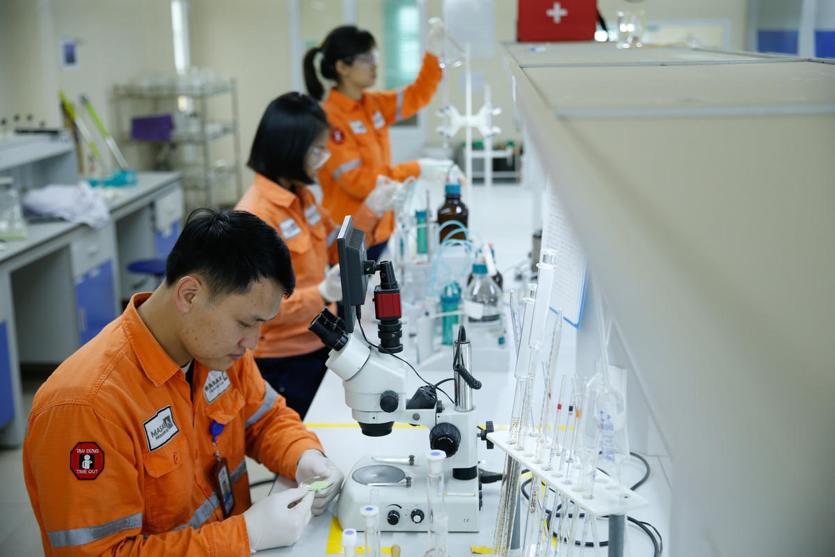 Nghiên cứu và phát triển sản phẩm tại Masan High-Tech Materials.