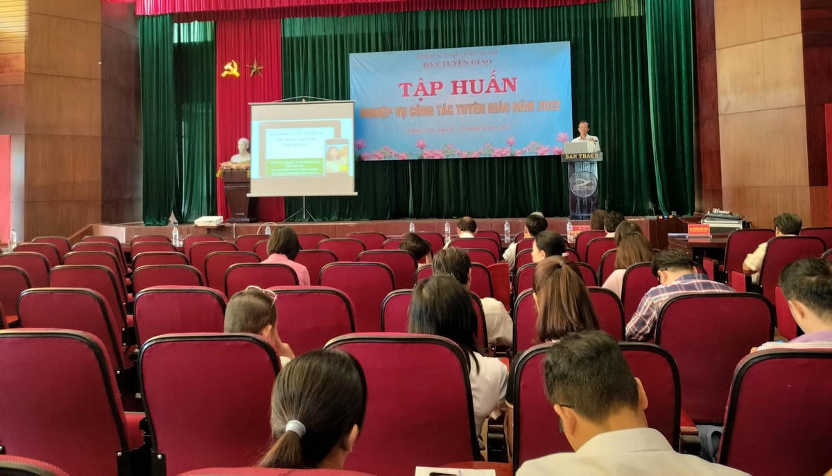Quang cảnh buổi tập huấn nghiệp vụ công tác tuyên giáo năm 2022.