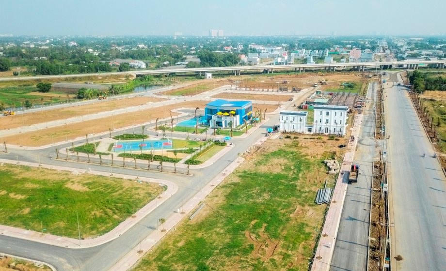 Bảng giá đất điều chỉnh mới tăng mạnh ở nhiều địa phương sẽ có nhiều tác động đến doanh nghiệp và thị trường bất động sản.