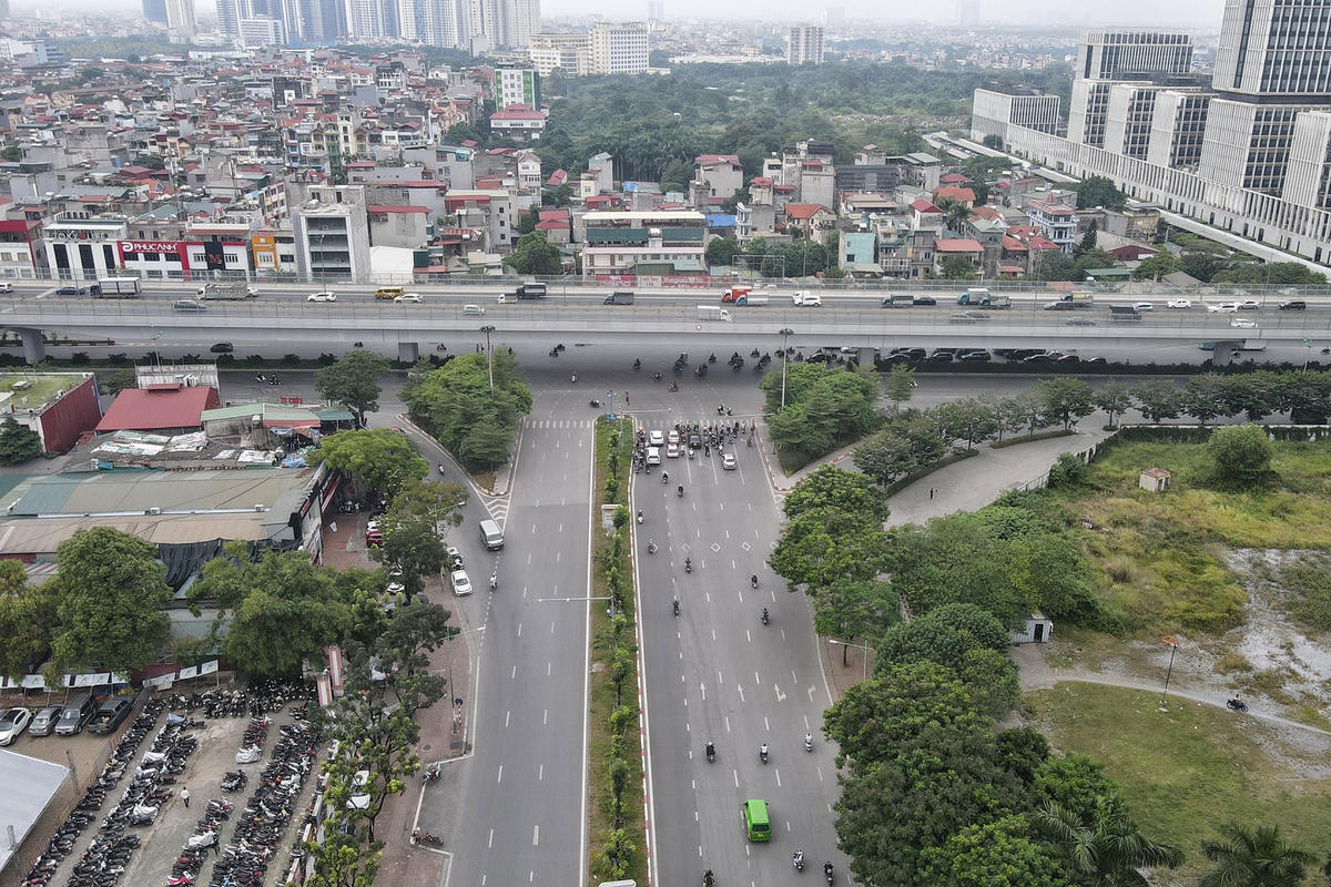 Hình ảnh nút giao đường Hoàng Quốc Việt - Vành đai 3.