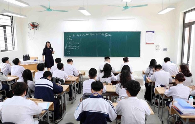 Cần tăng cường chính sách đãi ngộ để thu hút và giữ chân giáo viên. Nguồn: TTXVN.
