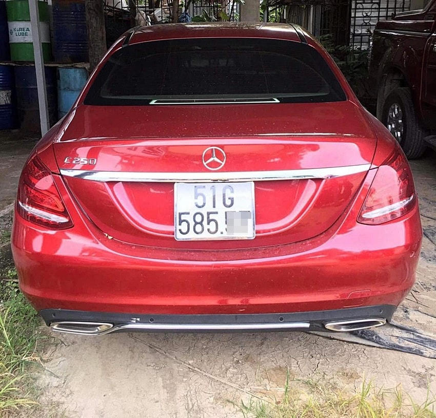 Xe Mercedes NTVA đã giao cho ông N.