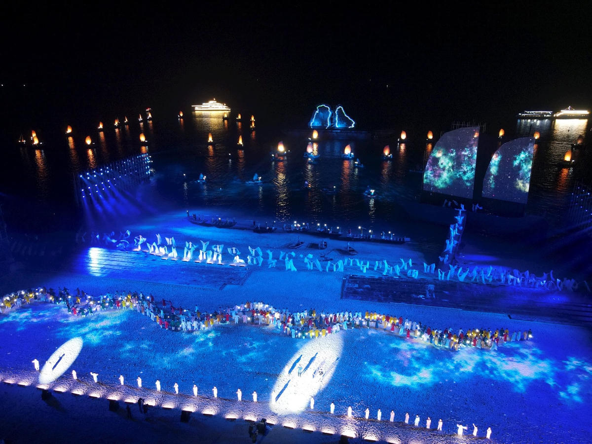 Chương trình Carnaval Hạ Long 2024 được đầu tư dàn dựng công phu.