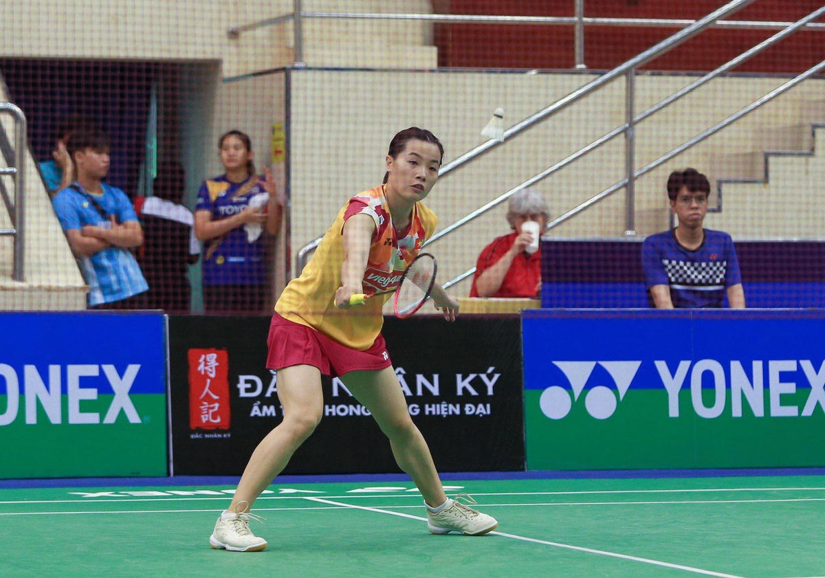 Nguyễn Thùy Linh vào tứ kết giải cầu lông Việt Nam mở rộng.