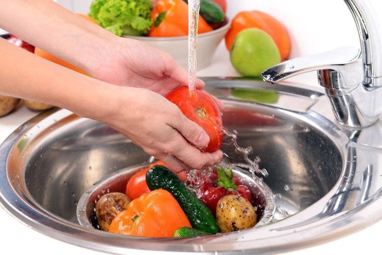 Những thói quen sai lầm sẽ làm mất đi giá trị dinh dưỡng của thực phẩm. Ảnh: Pinterest.