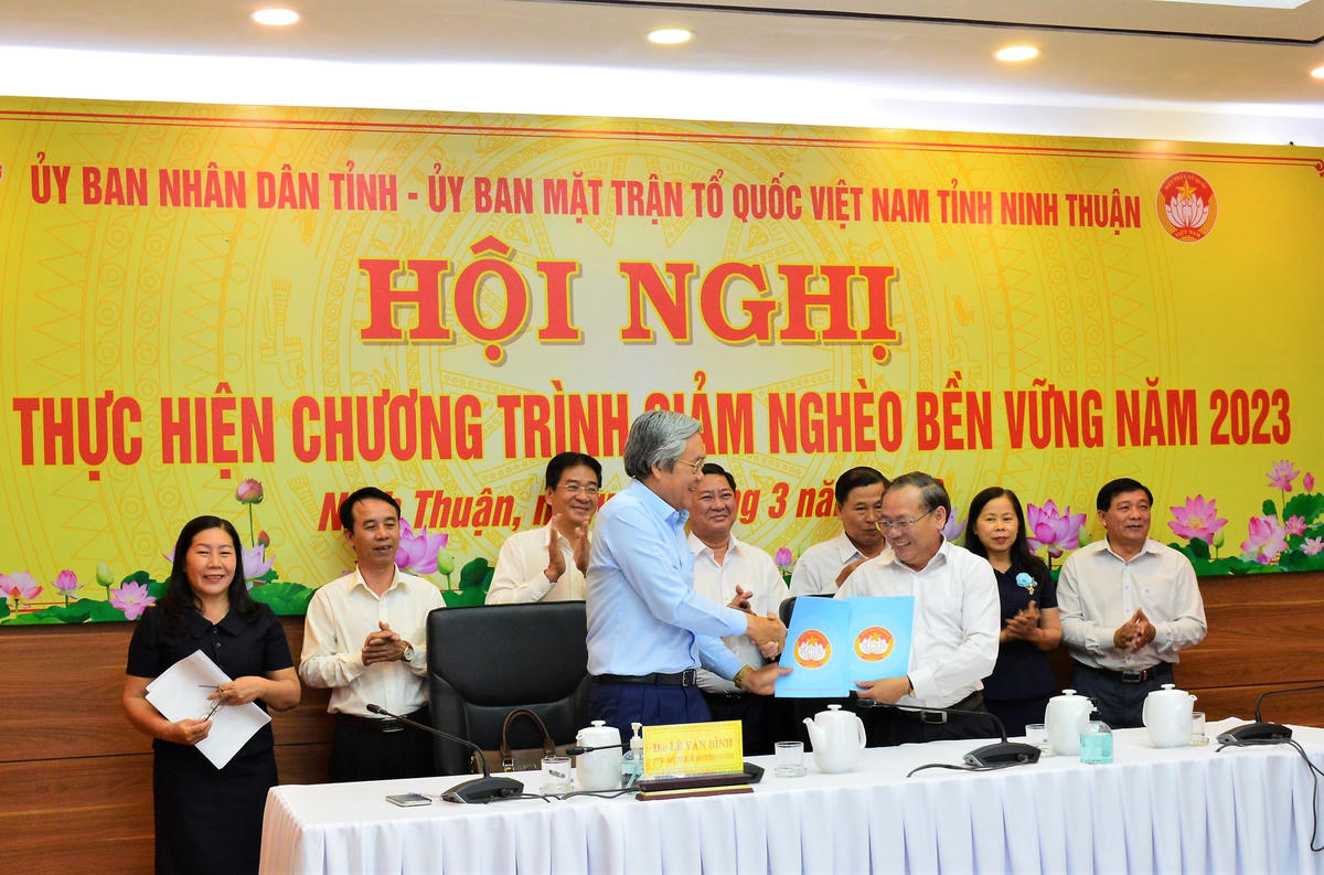 Uỷ ban MTTQ Việt Nam tỉnh Ninh Thuận ký kết với sở LĐTBXH.