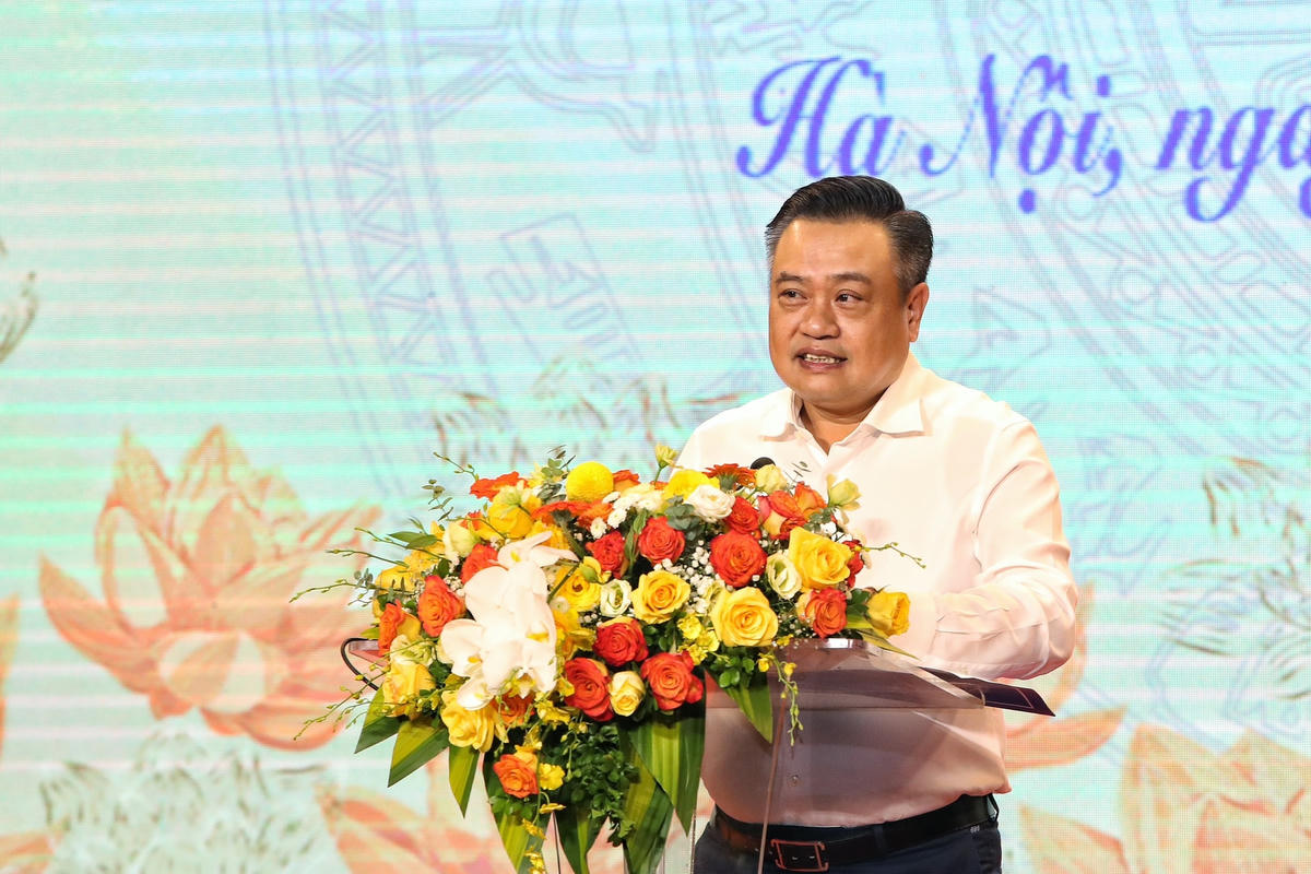 Ủy viên Trung ương Đảng, Chủ tịch UBND Thành phố Hà Nội Trần Sỹ Thanh.