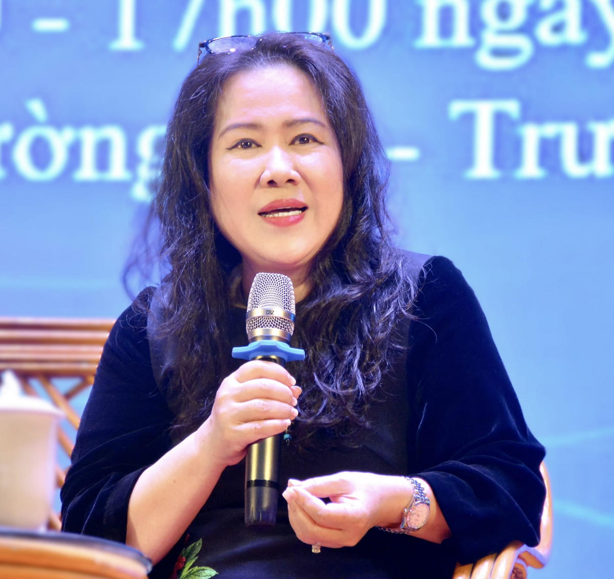 Nhà văn Nguyễn Thị Thu Huệ.
