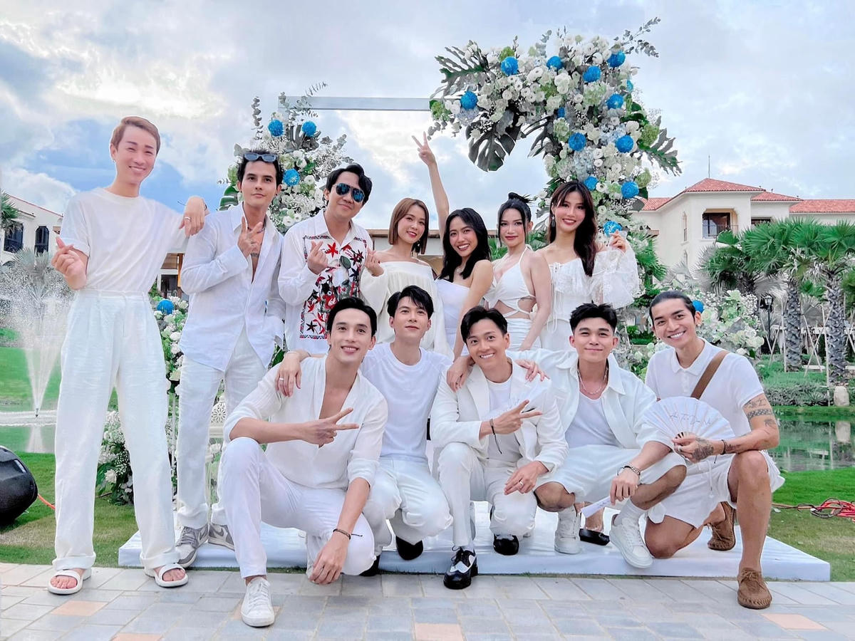 Tiệc độc thân của Diệu Nhi - Anh Tú có sự góp mặt của đông đảo Sao Việt. 