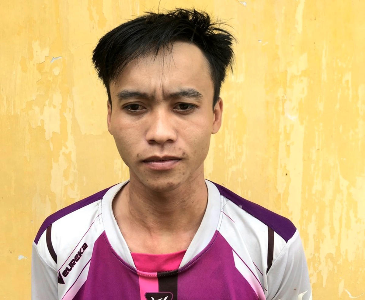 Đối tượng Nguyễn Hoàng Thiên tại cơ quan Công an. ( Ảnh: Trọng Nguyễn).