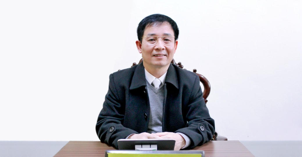 Tăng phụ cấp cho cán bộ y tế: Không thể chậm trễ