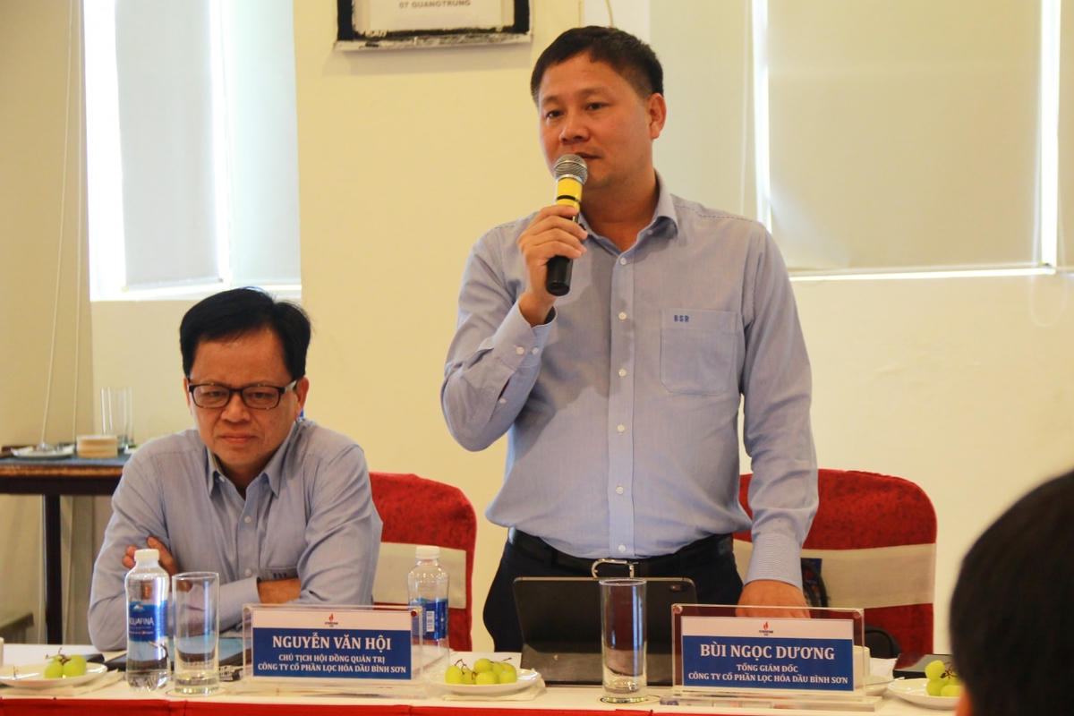 Tổng Giám đốc BSR Bùi Ngọc Dương trình bày báo cáo với lãnh đạo Tập đoàn Dầu khí Quốc gia.