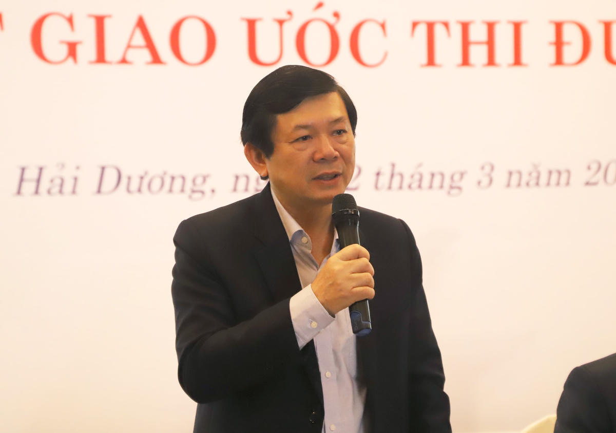 Phó Chủ tịch Nguyễn Hữu Dũng phát biểu tại Hội nghị.