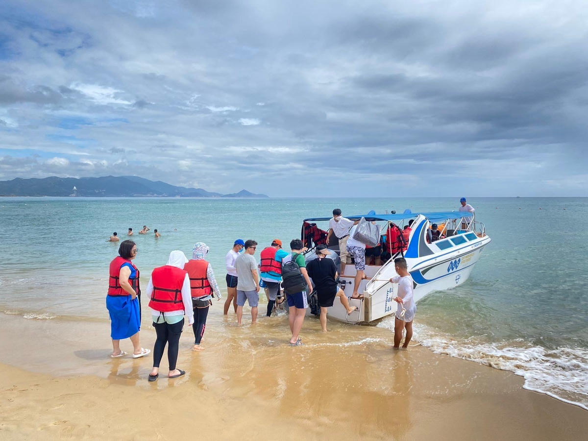 Hàng vạn du khách thích thú với kỳ nghỉ đa trải nghiệm tại resort 5 sao 