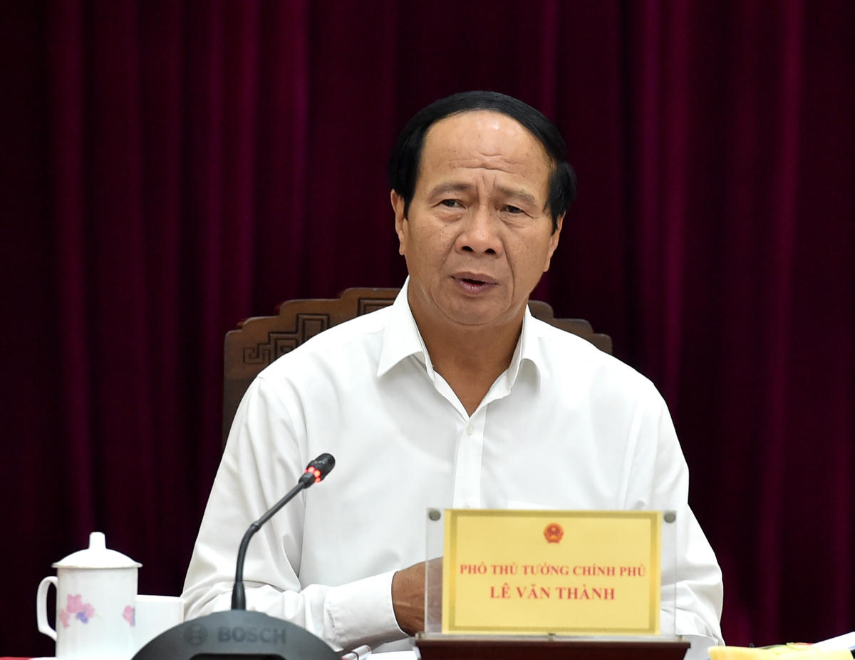 Phó Thủ tướng Lê Văn Thành làm việc với Bộ Giao thộng vận tải sáng 17/5