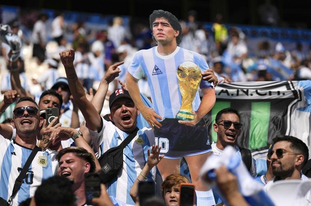Người hâm mộ vô cùng yêu quý và tôn sùng Maradona.