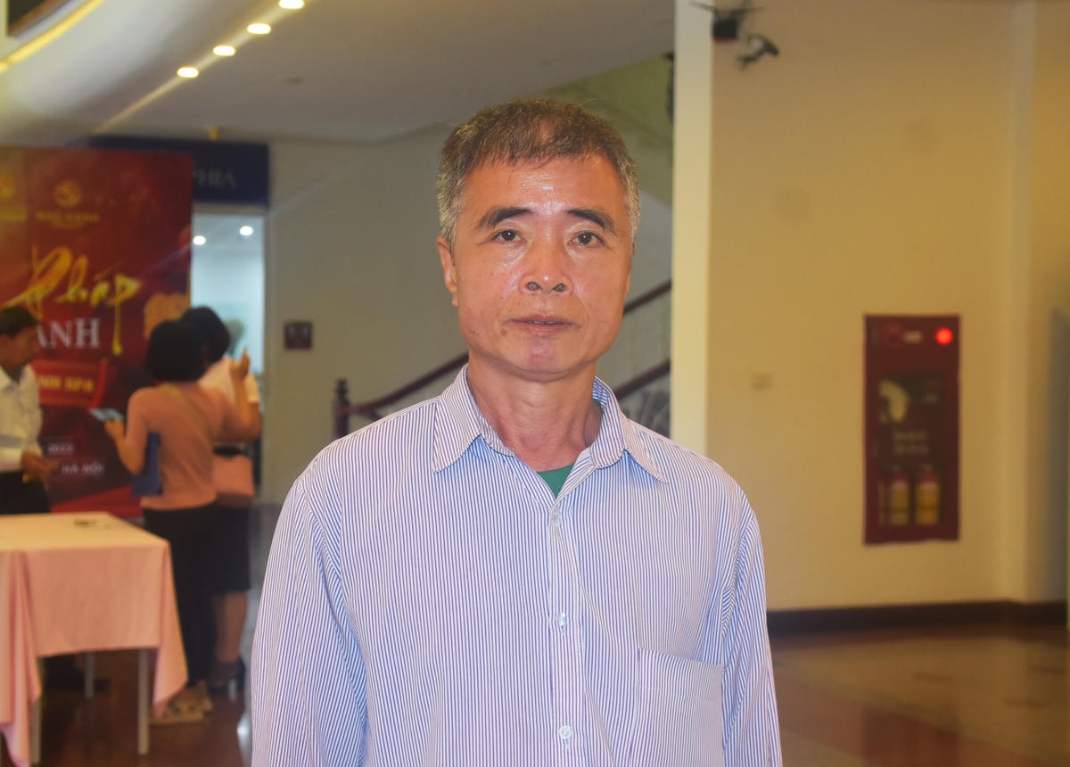 Ông Đặng Văn Vinh (sinh năm 1965, dân tộc Dao), Trưởng Ban Công tác Mặt trận khu Xóm Mới, xã Đồng Sơn, huyện Tân Sơn, tỉnh Phú Thọ bày tỏ, đây là niềm vui, vinh dự tự hào khi chúng tôi đại diện cho hàng chục ngàn cán bộ Mặt trận ở cơ sở được Đảng, Nhà nước, MTTQ Việt Nam tôn vinh, biểu dương. Hội nghị cũng là dịp để chúng tôi được gặp gỡ, giao lưu, học hỏi thêm những kinh nghiệm quý giá, những mô hình hay, cách làm mới, sáng tạo hiệu quả để từ đó phục vụ cho công tác tuyên truyền, tập hợp, đoàn kết nhân dân tại khu dân cư.