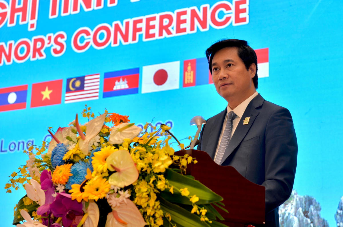 Chủ tịch UBND tỉnh Quảng Ninh Nguyễn Tường Văn phát biểu tại Hội nghị.