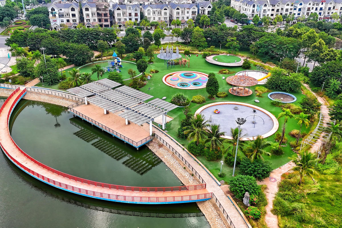 Công viên Thiên văn học là công trình xã hội, phi lợi nhuận nhằm phục vụ mục đích cộng đồng. Khi triển khai xây dựng, công trình không thay đổi về tổng diện tích và mục đích sử dụng, nhưng có sự điều chỉnh về chi tiết hạng mục giữa cây xanh và mặt nước.