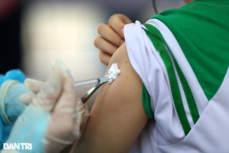 Mốc thời gian quan trọng sau khi trẻ 5-11 tuổi tiêm vaccine Covid-19