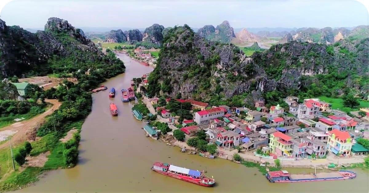 Tỉnh Ninh Bình dự kiến sẽ chi 355 tỷ đồng để nâng cấp, mở rộng 6km đường vào KDL Kênh Gà - Vân Trình.