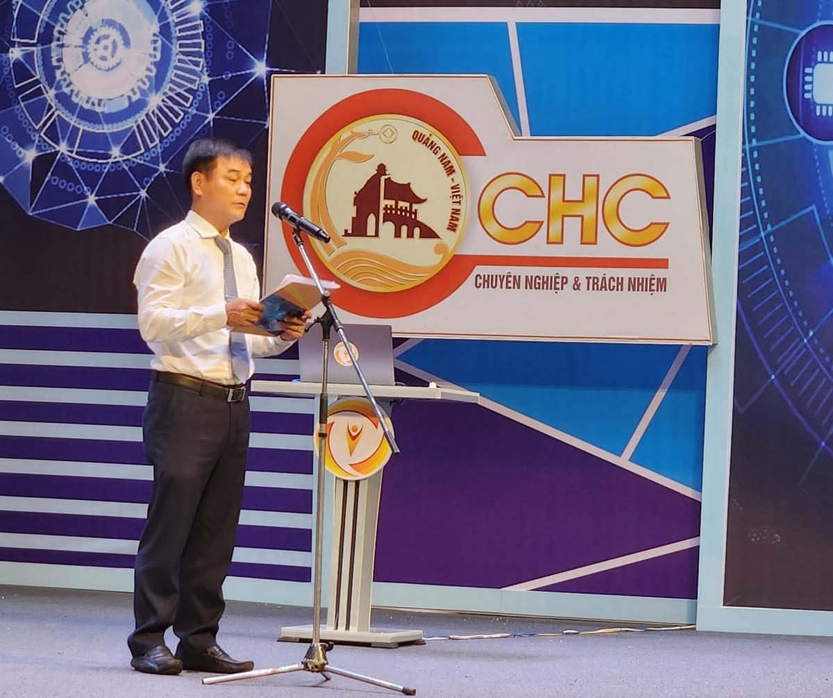 Ông Phạm Hồng Quảng, Giám đốc Sở TTTT tỉnh Quảng Nam phát biểu khai mạc cuộc thi.