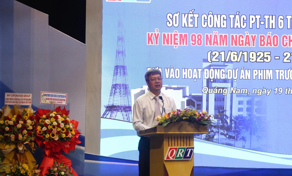 Ông Hồ Quang Bửu, Phó Chủ tịch UBND tỉnh Quảng Nam phát biểu tại Hội nghị. 