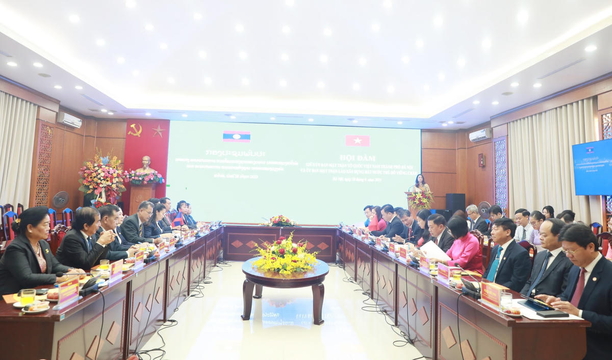 Quang cảnh buổi tọa đàm.