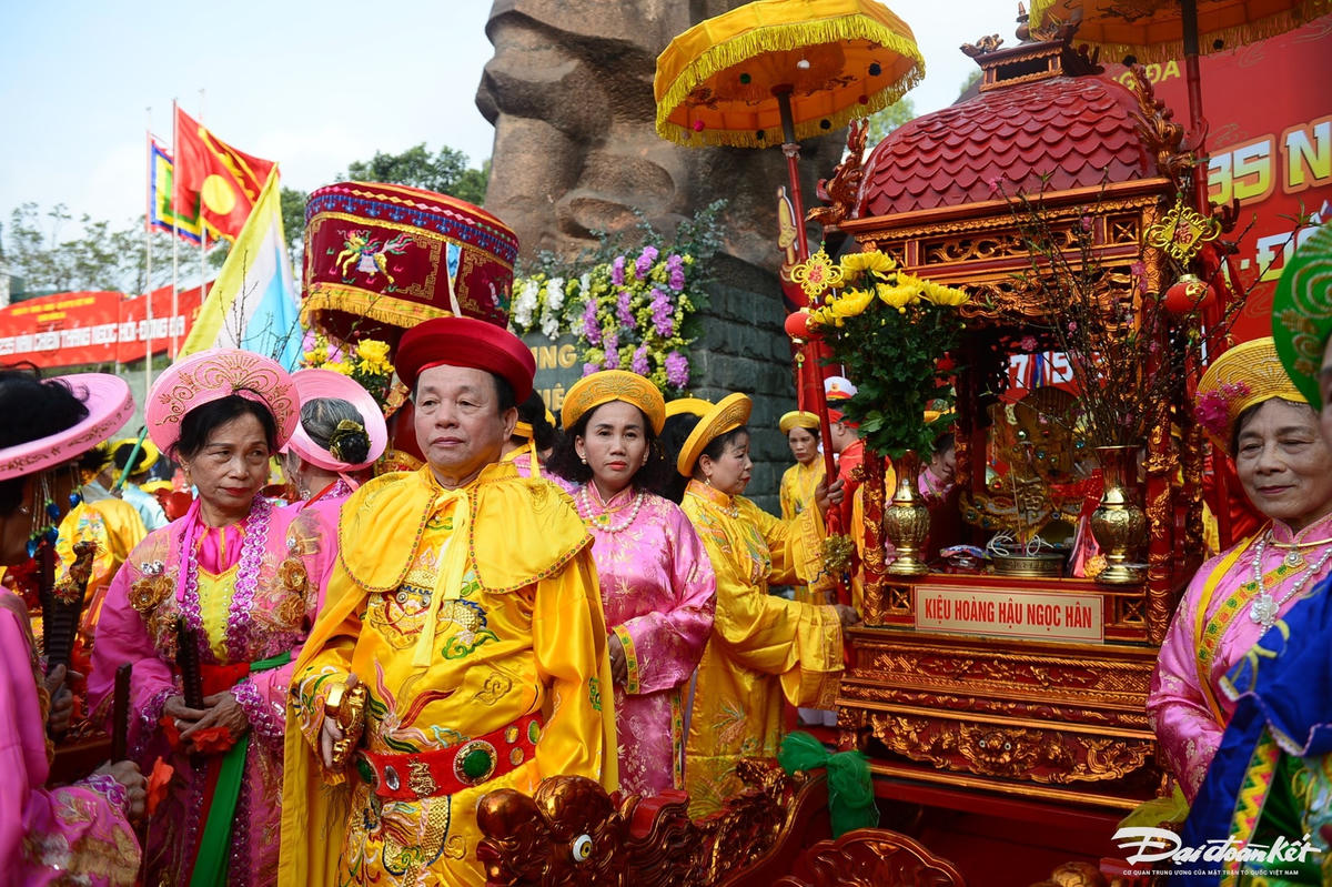 W_go_dong_da-le-khanh18.jpg