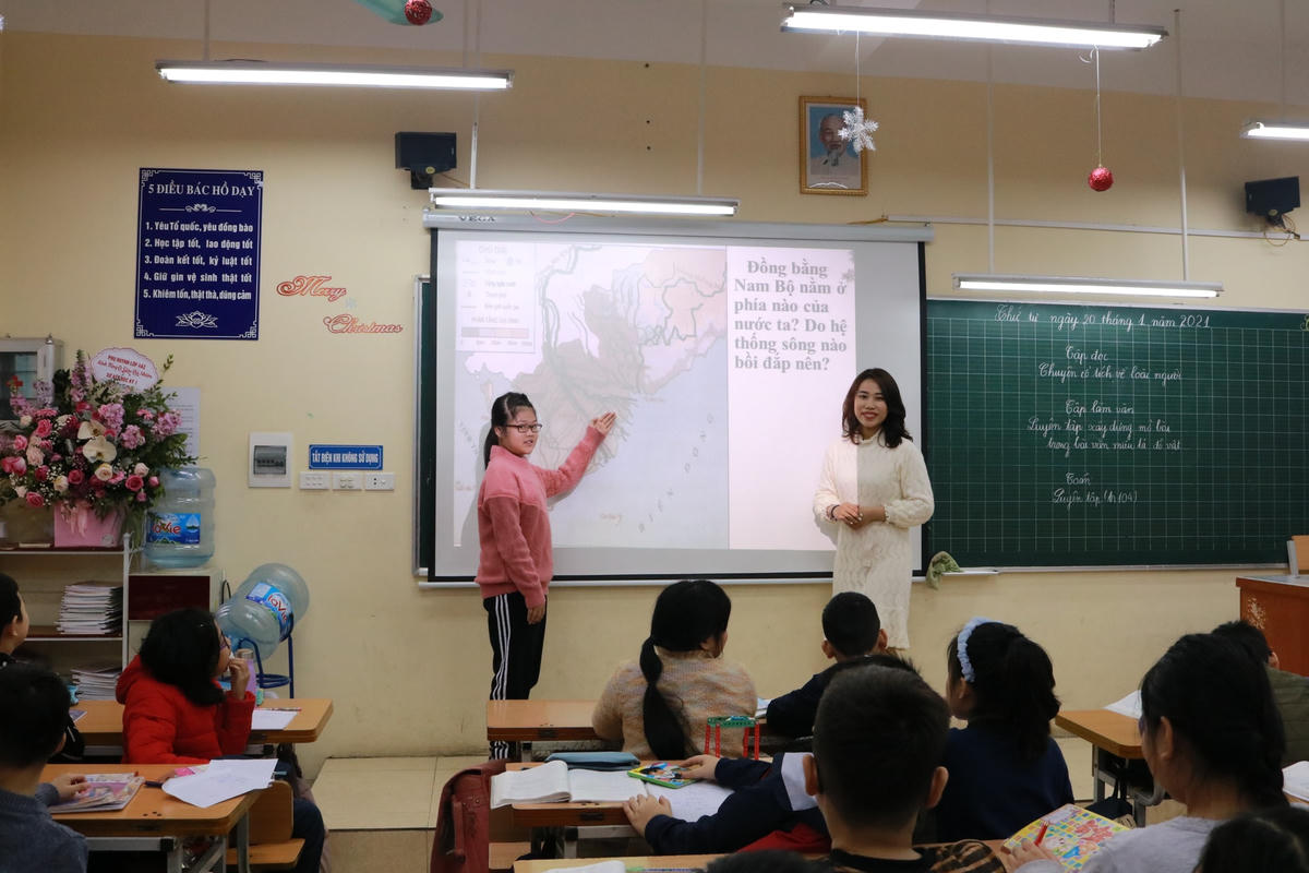 Bỏ giấy xác nhận thông tin cư trú: Hà Nội tuyển sinh đầu cấp thế nào?