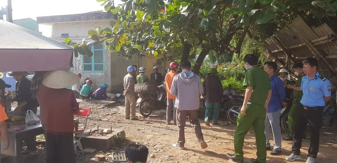 Hiện trường vụ tai nạn thương tâm.