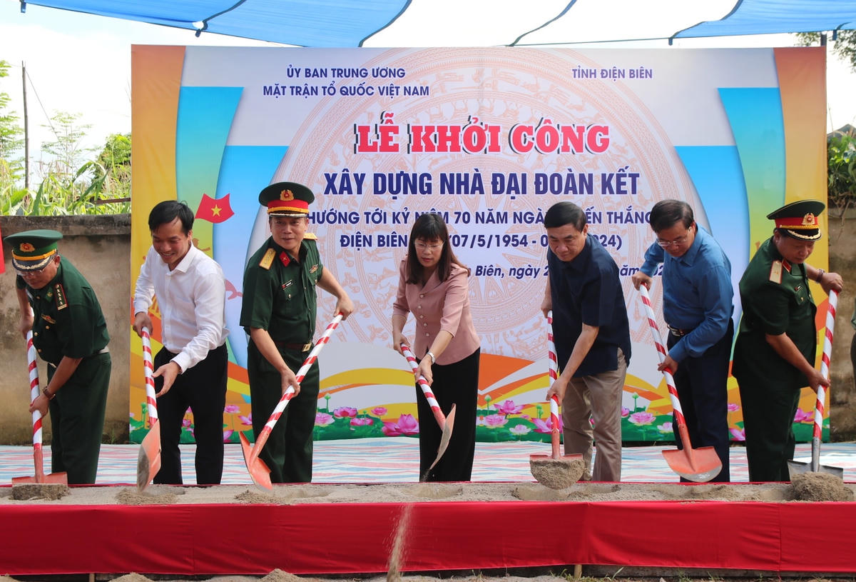 Mái ấm Đại đoàn kết trao tay người nghèo tại bản Pá Đông