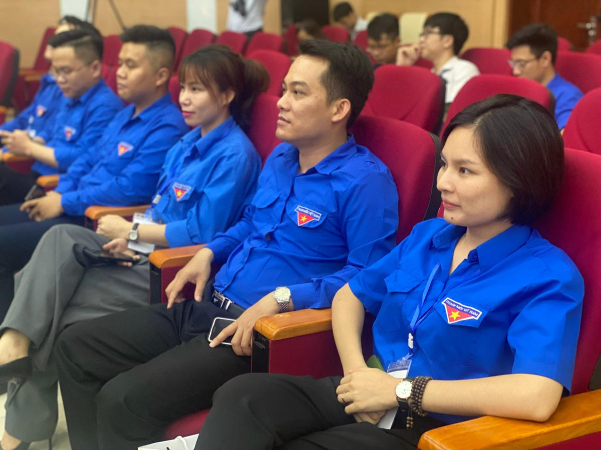 Hội nghị các nhà khoa học trẻ ngành Tài nguyên và Môi trường thu hút sự tham gia của đông đảo nhà khoa học trẻ.