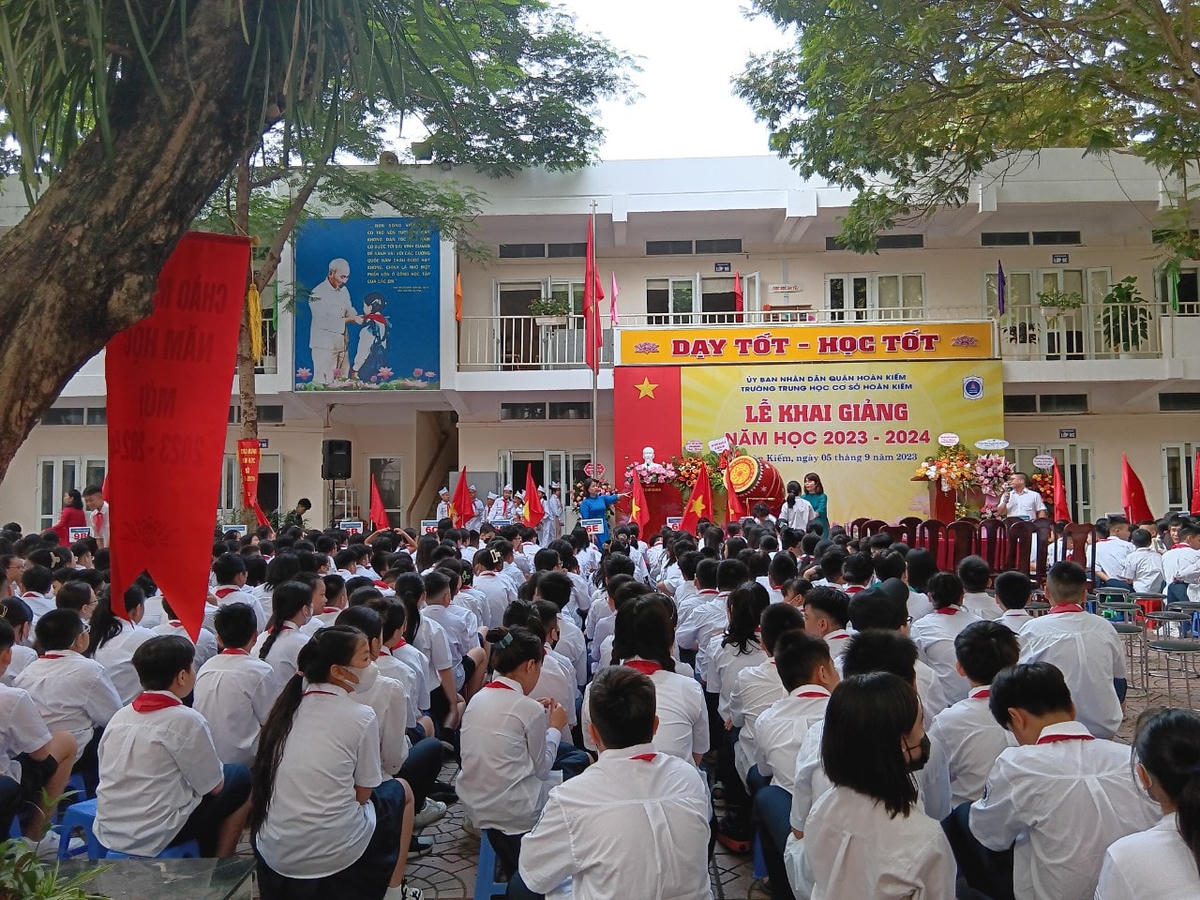 Tiếng trống khai giảng năm học 2023-2024 rộn ràng trên khắp cả nước